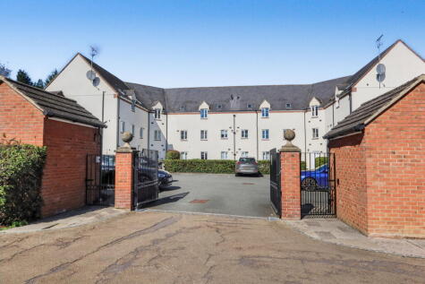 Sir Henry Jake Close, Banbury