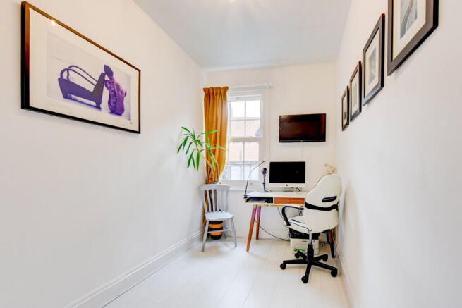 2 bed Town House for sale Image 10