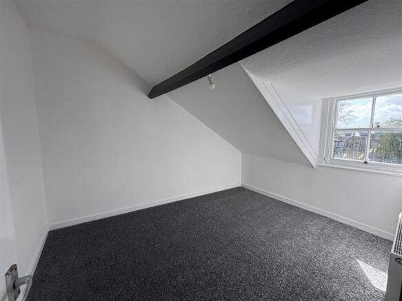 2 bed Flat to rent Image 6
