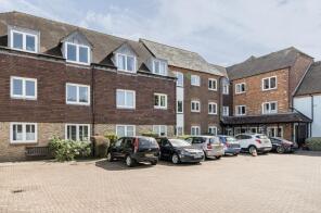 Flat 63, The Maltings, Henty Gardens, Chichester PO19 3DW