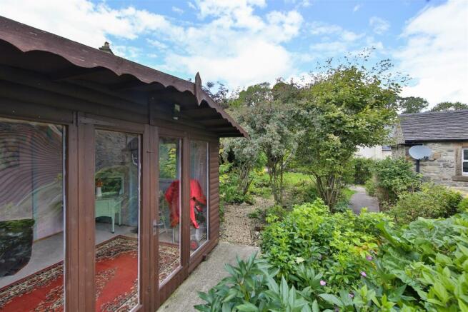 Summerhouse2.jpg