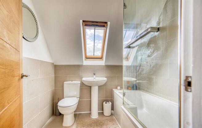 5 Bathroom.jpg