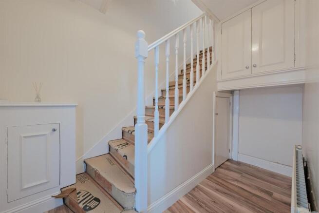 001-7 Ashland Avenue Hamilton ML3 7SH.jpg