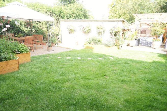 Photo 33