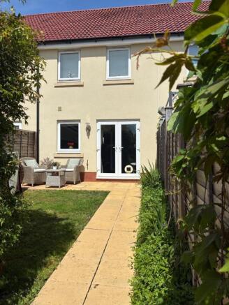 16 Sommerville rear garden 4.jpg
