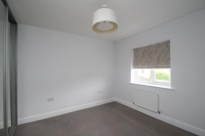 3 bed Semi-Detached to rent Image 8