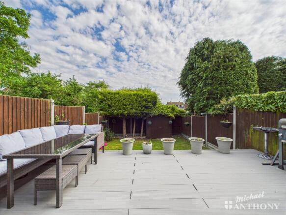 CAM02773G0-PR0290-STILL021