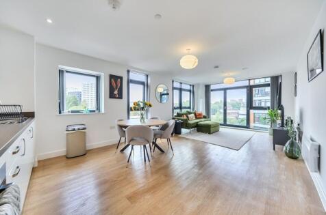 Grapnel Apartments, 31 Furness Quay, Salford, M50