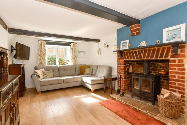Lounge/ Dining Room
