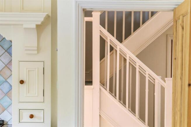 house. estate agency Dunsfold The Chestnuts