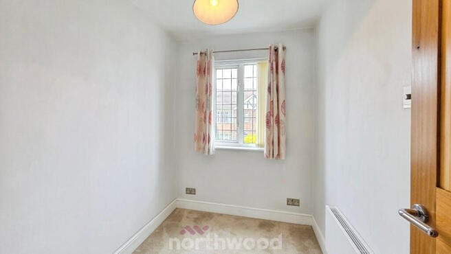 3 bed Terraced for sale Image 11
