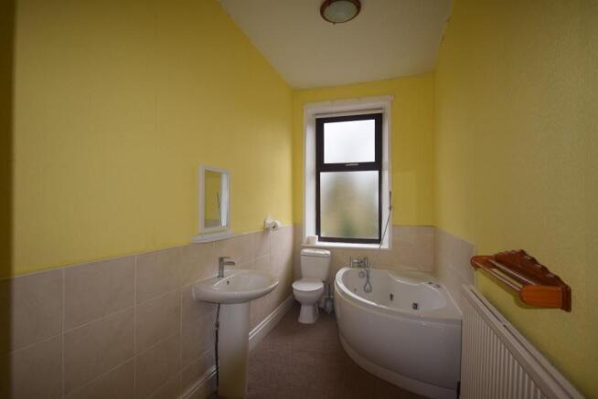 Bathroom .JPG