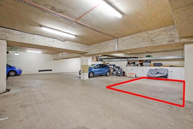 2 bed Apartment for sale Image 8