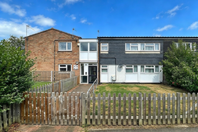 2-bed flat on Helmswood Drive, Birmingham, B37 7LP, £85,000