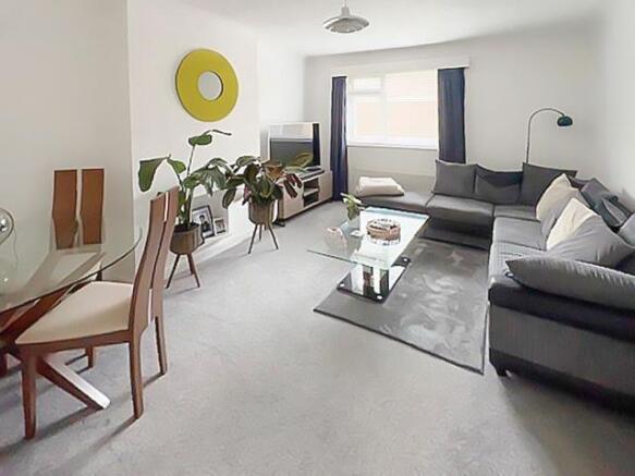 Elm Place, Rustington photo 2
