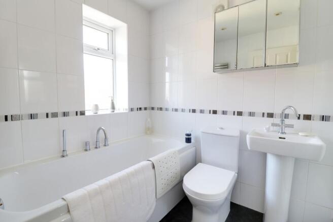 Bedroom 1 En-Suite Bathroom