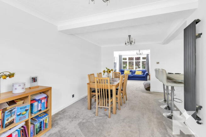 4 bed Detached for sale Image 6