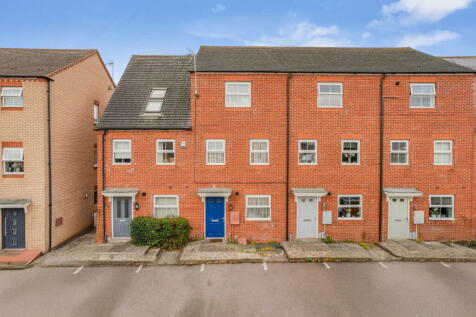 Walkers Way, Roade, Northamptonshire, NN7 2GB