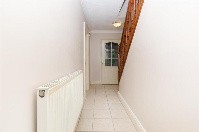 4 bed Detached for sale Image 7
