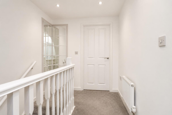3 bed Semi-Detached for sale Image 9