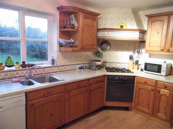 DINING KITCHEN - to 