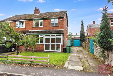 Crescent Park, Heaton Norris SK4 2JD
