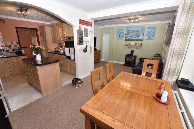 Kitchen/Family Room