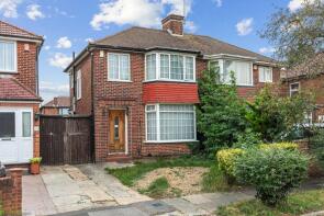 33, Lamorna Grove, Stanmore HA7 1PH