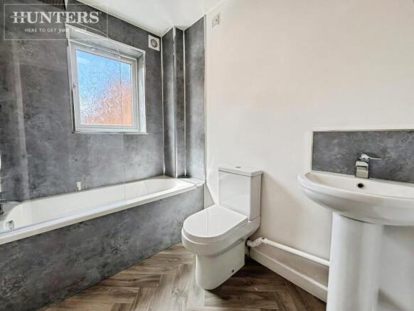 3 bed Semi-Detached to rent Image 6