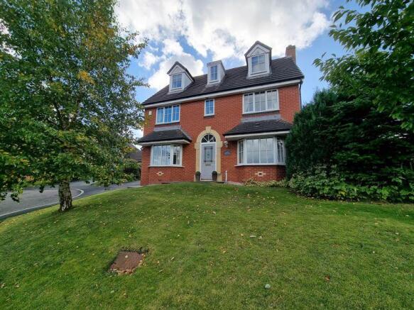 5 Bed 3 Storey...