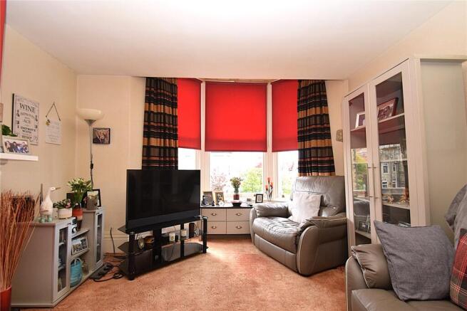 2 bed Apartment for sale Image 4