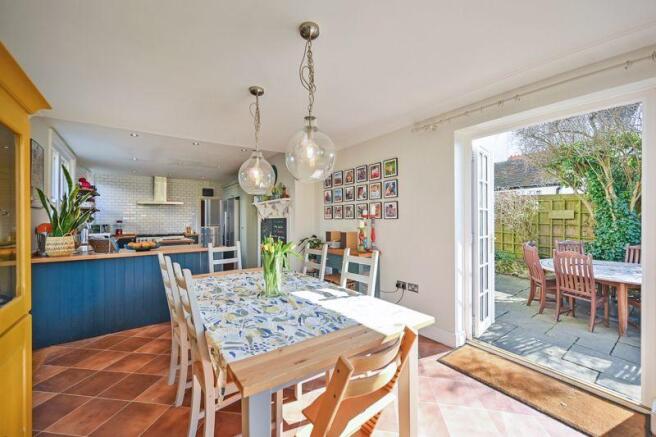 Kitchen/breakf...