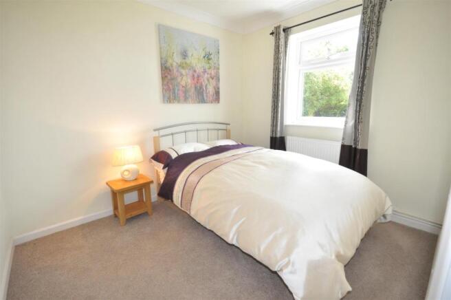 BEDROOM 2