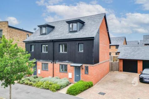 Princess Marina Drive, Arborfield Green, RG2