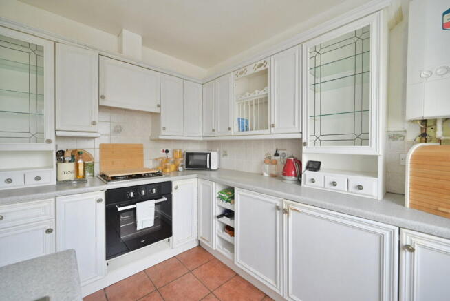 3 bed Terraced for sale Image 9