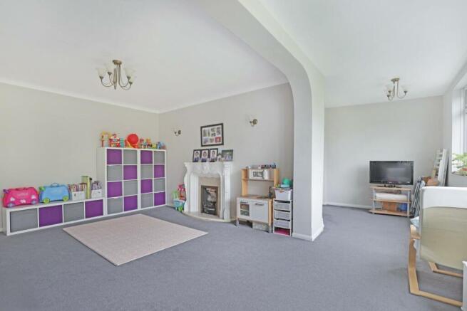 living room 2a.jpg