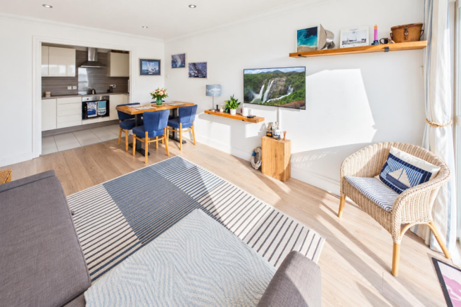 Living room 3