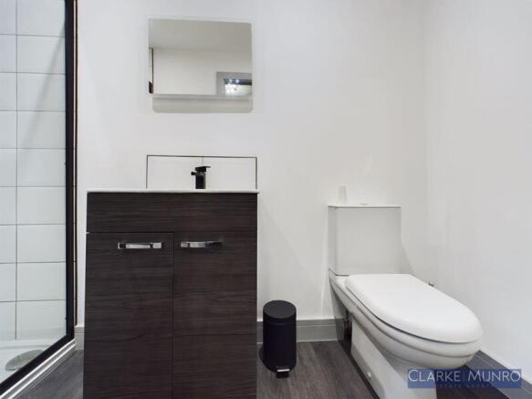 3 bed Terraced for sale Image 12
