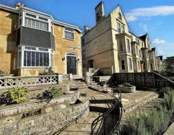 1, Lime Grove Gardens, Bathwick, Bath BA2 4HE