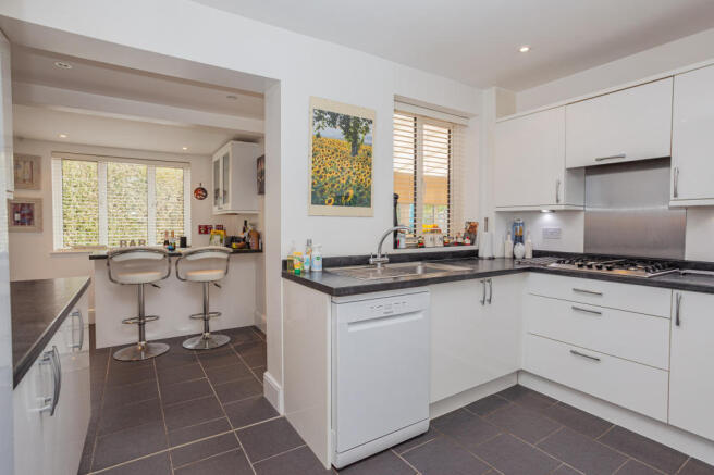 Kitchen-(1)