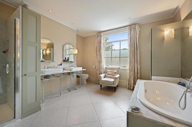 RCFB- brackenbury road- bathroom 3 (1).JPG