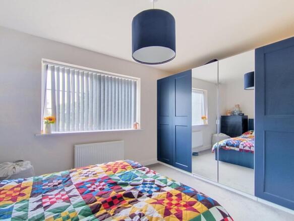 4 bed Town House for sale Image 12