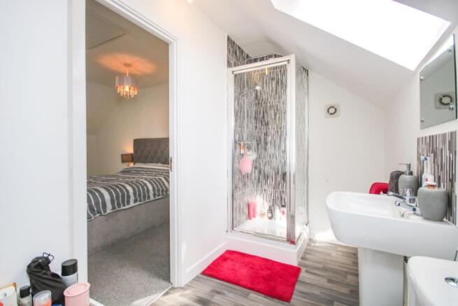 En-suite W.C.