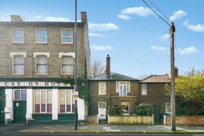 First Floor Flat, Kingdene, Lower Green West, Mitcham CR4 3AF