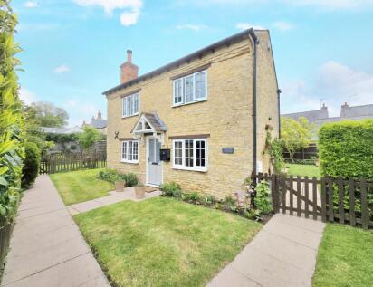 St. Michaels Court, Ashton, NN7 2PP