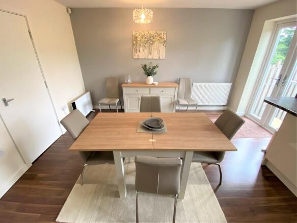Kitchen dining ro...