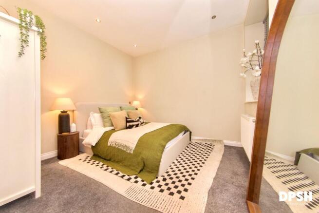 3 bed Apartment for sale Image 10