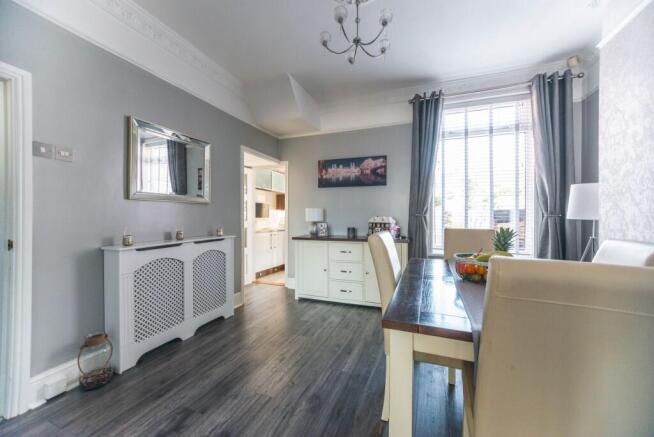 3 bed Terraced for sale Image 8