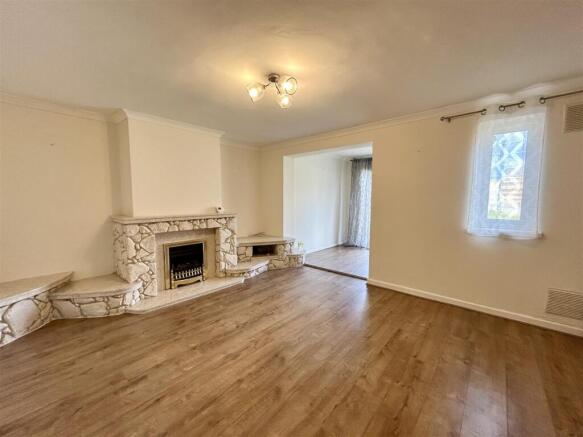 Living room.jpeg