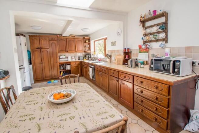 EXTENDED KITCHEN/BREAKFAST ROOM
